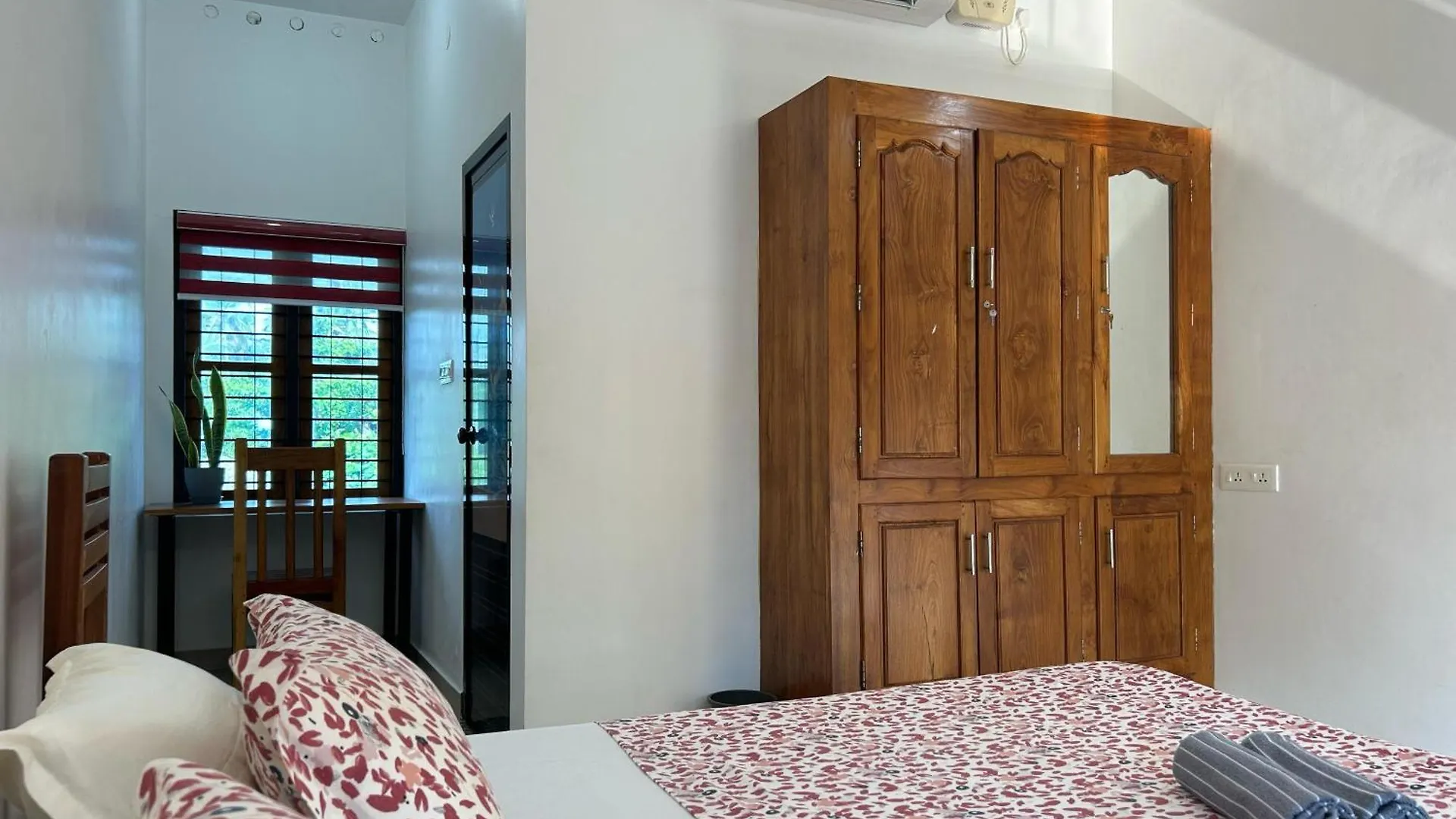 Tropical Villa Varkala